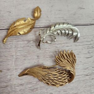 Feather Motif Vintage Brooch Lot - Gold & Silver Tones